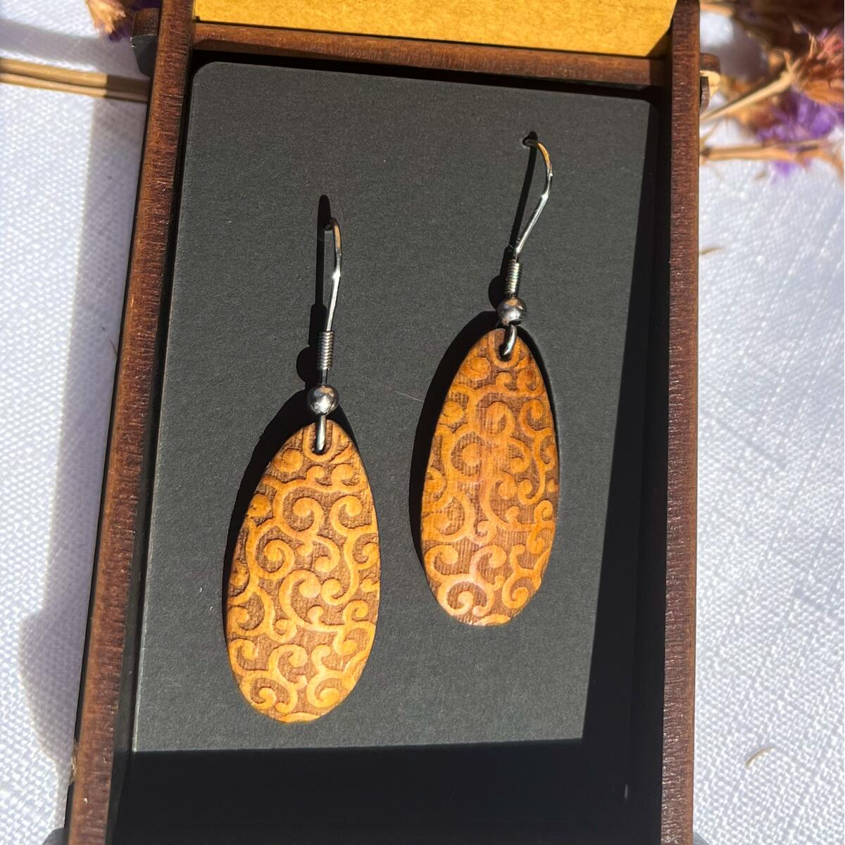Heartwood Oval Earrings #5