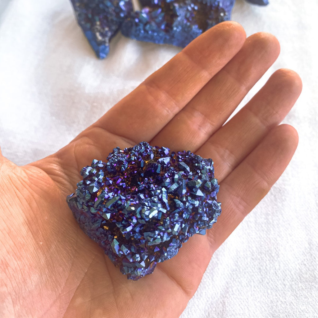 Electric Blue Titanium Aura Quartz - Medium