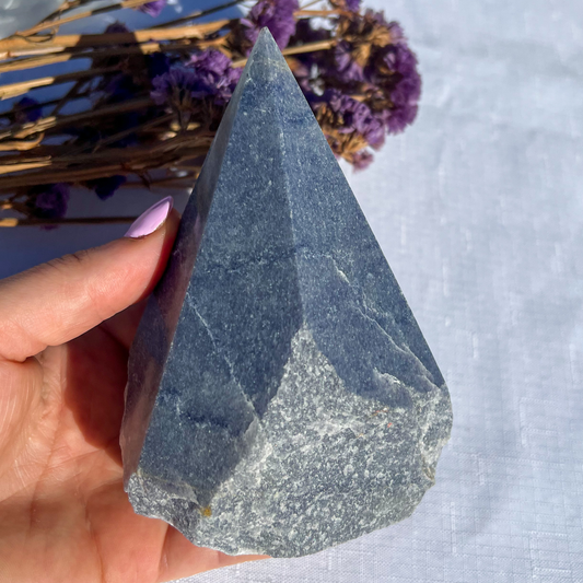 Blue Aventurine Cut Base Point