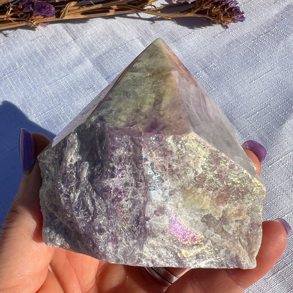 Chevron Amethyst Aura Cut Base Point