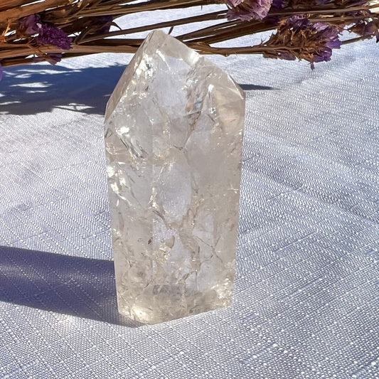 Crackle Quartz Standing Point