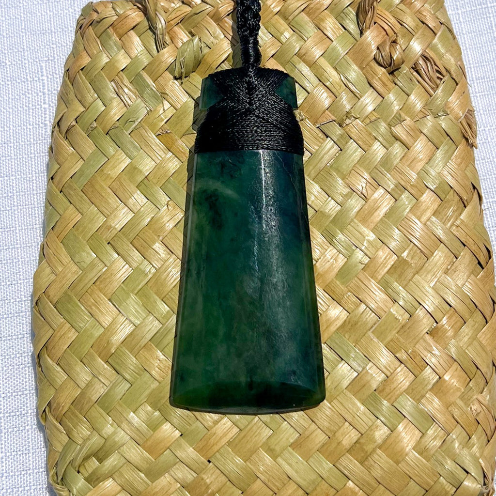 70mm New Zealand greenstone toki necklace – genuine pounamu symbolising courage, determination, and leadership. Adjustable cord. Includes kete and meaning card. Ships fast from Australia. Free shipping automatically included.