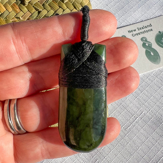 45mm New Zealand greenstone pendant with adjustable cord – genuine pounamu hand-carved in NZ. Includes kete and meaning card. Ships fast from Australia. Free shipping included.