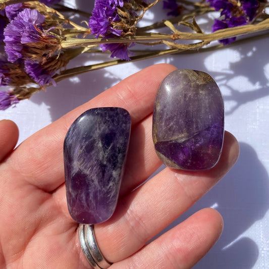 Chevron Amethyst Palm Stones - Small