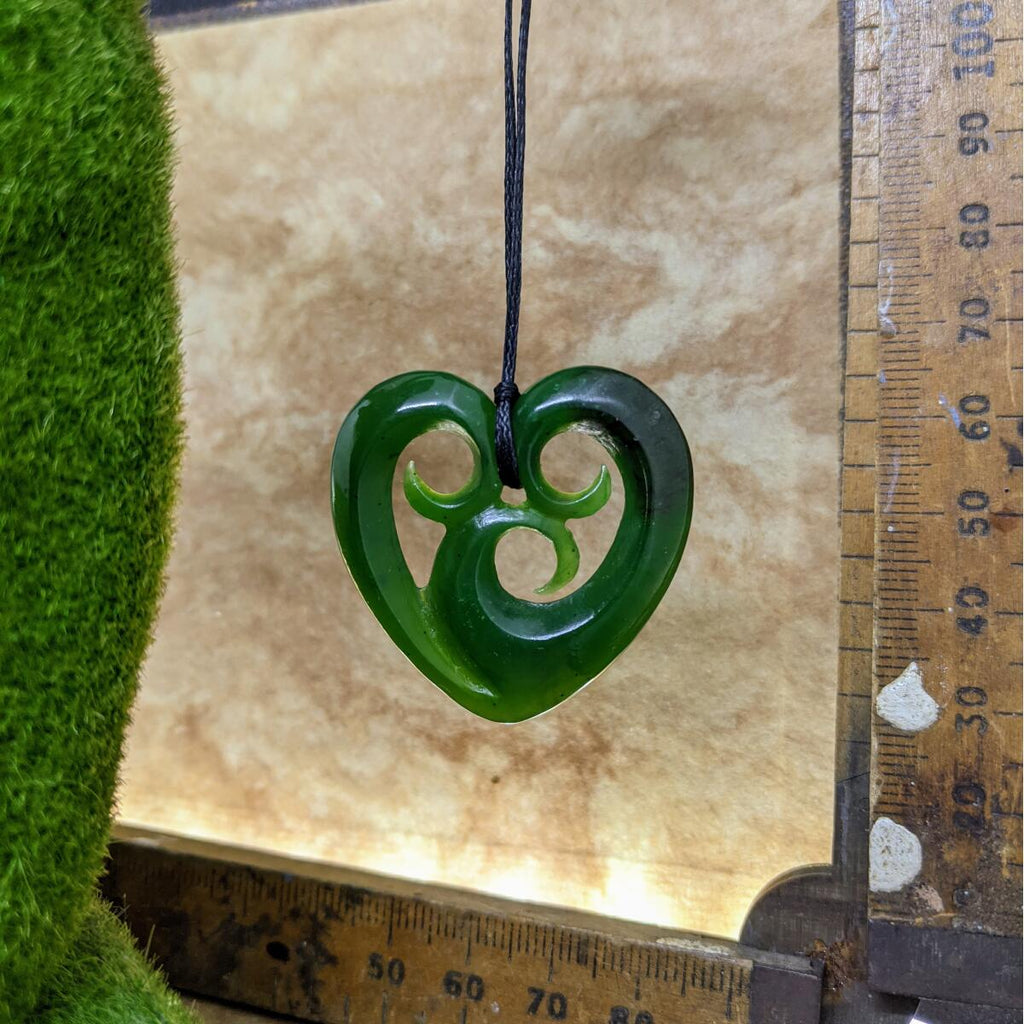 New Zealand greenstone heart necklace – genuine pounamu symbolising love, compassion, and unity. Adjustable cord. Includes kete and meaning card. Ships fast from Australia. Free shipping automatically included.