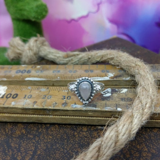 Size 7 Rose Quartz & 925 Sterling Silver Ring.