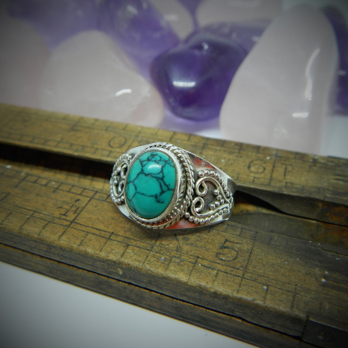Size 7 Turquoise & 925 Sterling Silver Ring.